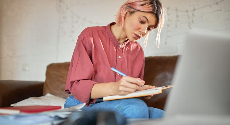 FP Online de Grado Medio y Superior en MetaFP: aprende lo que las empresas están buscando