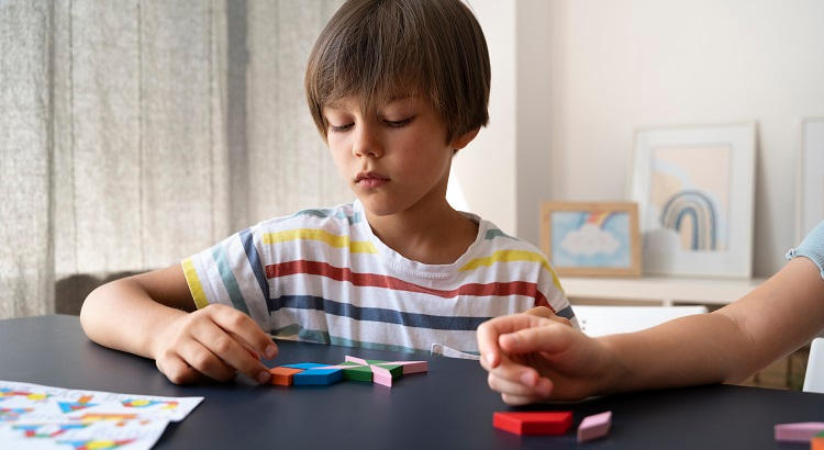 Los niños autistas no perciben los conceptos a través del lenguaje según un estudio de la Universidad del País Vasco